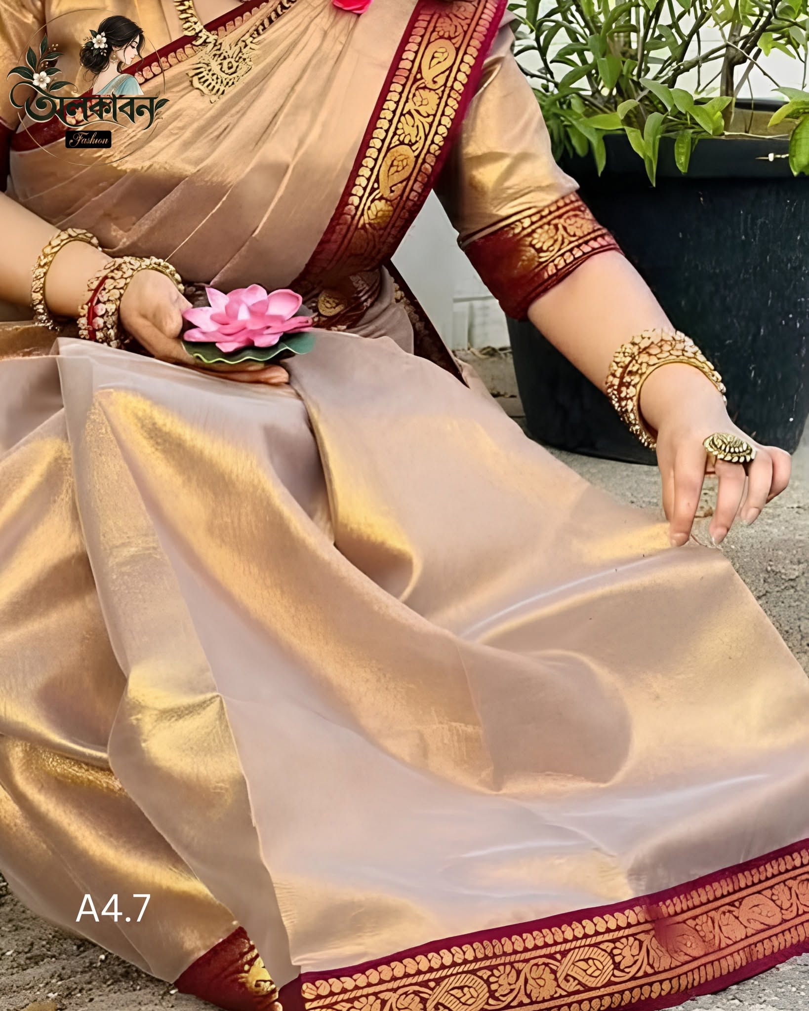 ✨🌸 Original Indian Lama Silk Saree 🌸✨, handcrafted by অলকাবন - Alkaban — Nokshikaj; gallery view 3